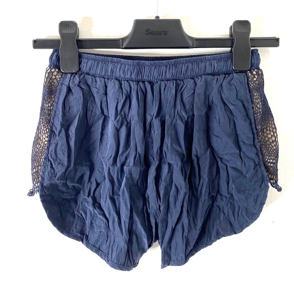 David Lerner Silk Navy Lace Shorts - Picture 5 of 5
